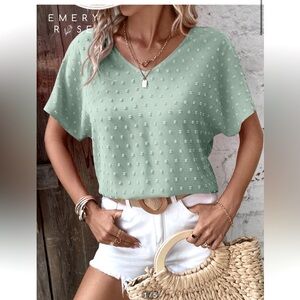 EMERY ROSE Swiss Dot Batwing Sleeve Blouse